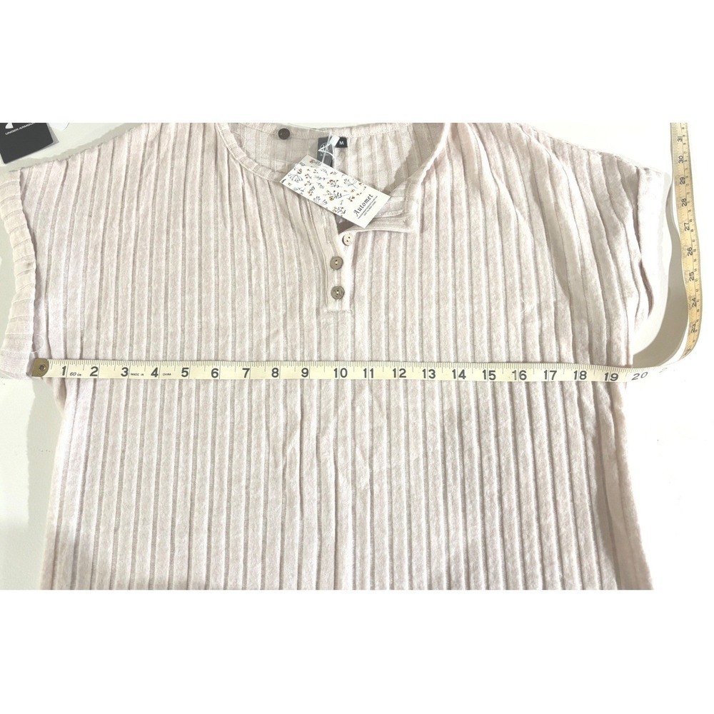 Automet Womens Ribbed Henley Top Beige Short Sleeve Cuffed Shirt Medium NWT - Picture 5 of 7